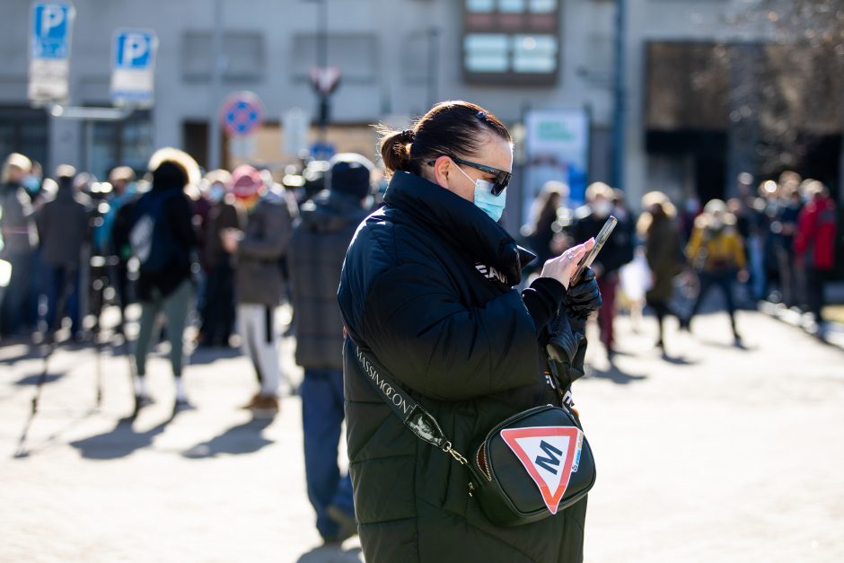 Protestuotojų reikalavimas Vyriausybei – atnaujinti praktinį vairavimo mokymą ir egzaminus