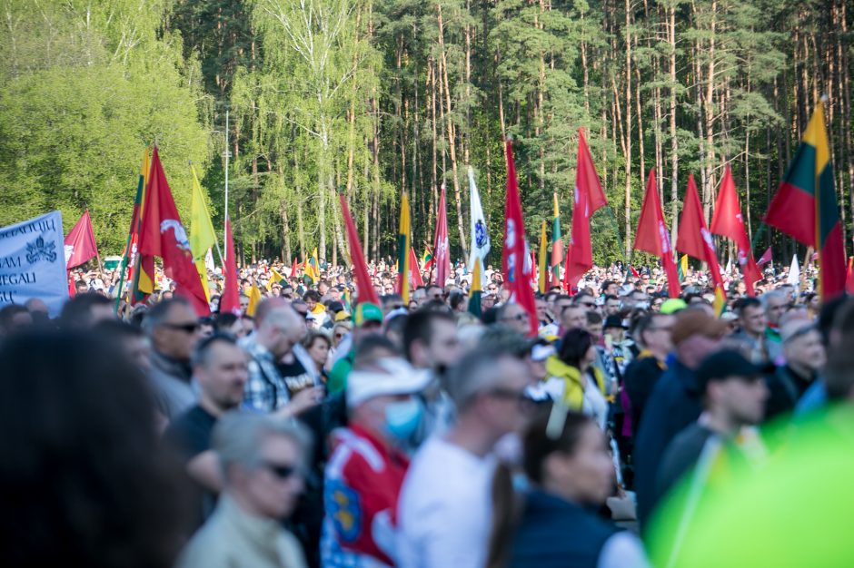 Policija apie „Didįjį šeimos gynimo maršą“: matėme, kad karantino reikalavimų žmonės nesilaikė