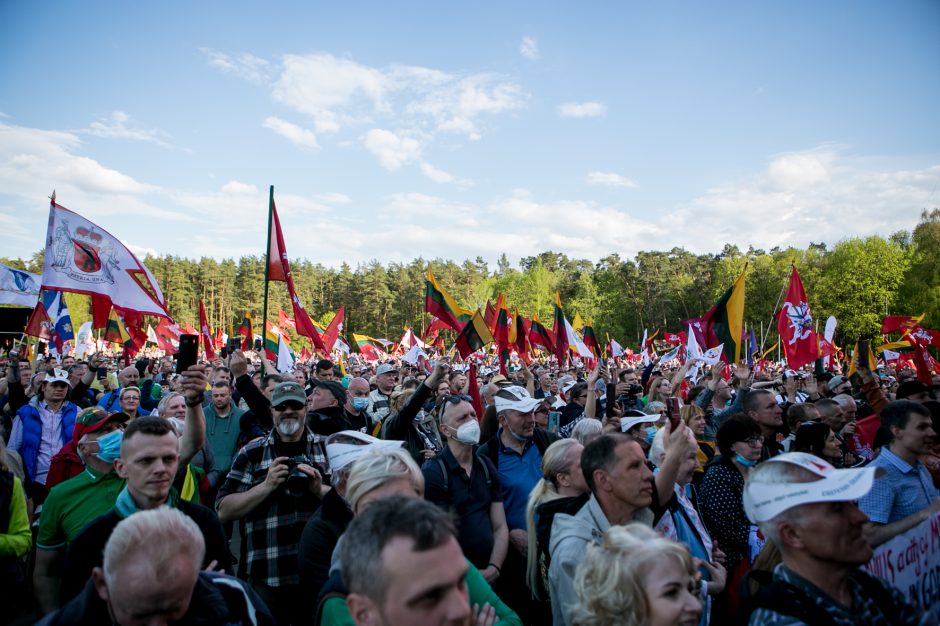 Policija apie „Didįjį šeimos gynimo maršą“: matėme, kad karantino reikalavimų žmonės nesilaikė