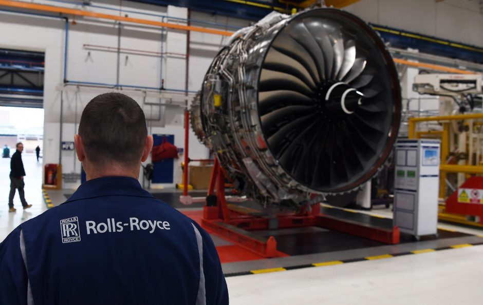 Dėl koronaviruso krizės „Rolls-Royce“ ketina atleisti mažiausiai 9 tūkst. darbuotojų