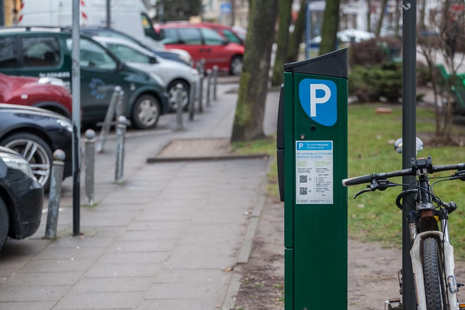 Už automobilių stovėjimą sostinėje surinkta apie 10 mln. eurų – kam skiriamos šios lėšos?