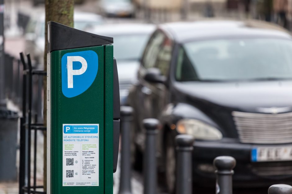 Už automobilių stovėjimą sostinėje surinkta apie 10 mln. eurų – kam skiriamos šios lėšos?