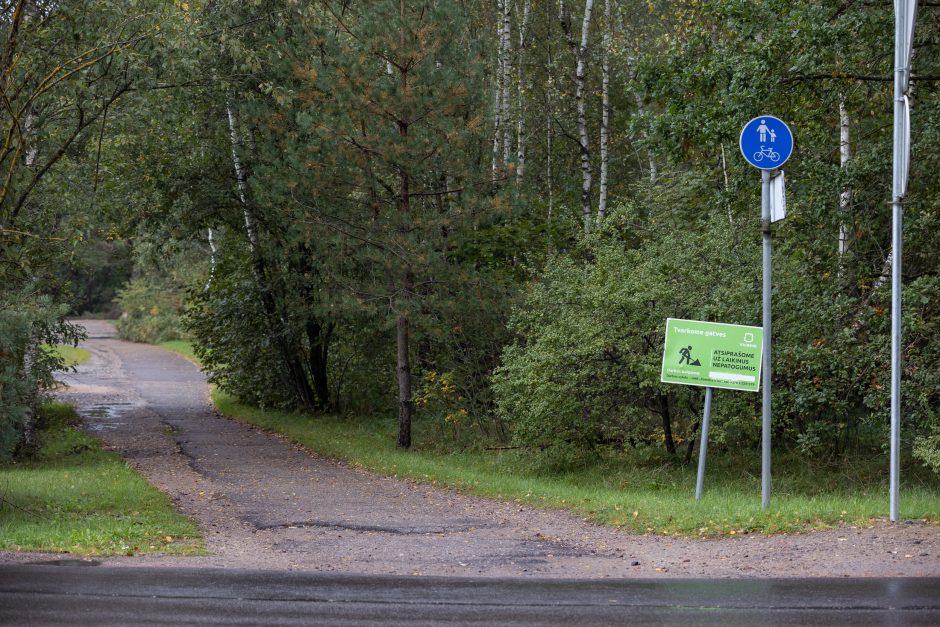 Vilniaus savivaldybė imasi tvarkyti pėsčiųjų ir dviračių taką Nemenčinės link