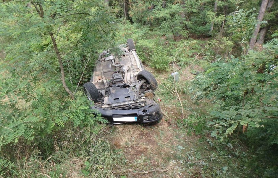 Per girto vyro sukeltą avariją Kauno rajone žuvo žmogus (ieškomi liudininkai)