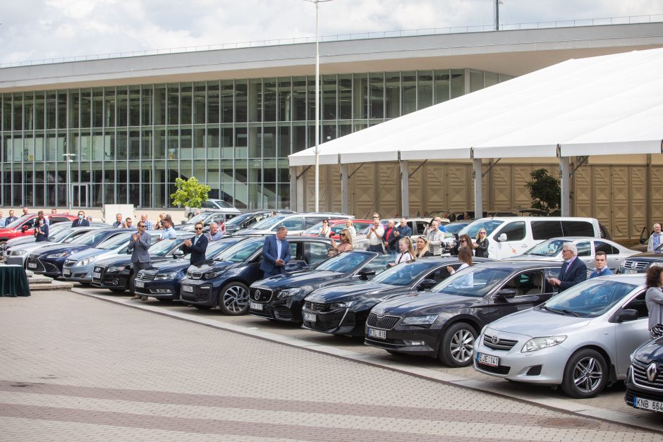 Naujai įkurtos „Laisvės ir teisingumo“ lyderiai tikisi keliolikos mandatų Seime