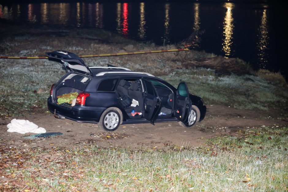 Siaubas Kaune: nušautas vyras, sužeista moteris, ieškotas įtariamas šaulys rastas negyvas