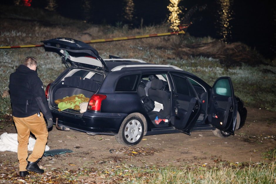 Siaubas Kaune: nušautas vyras, sužeista moteris, ieškotas įtariamas šaulys rastas negyvas