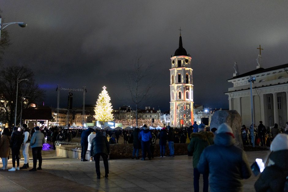 Vilnius į Naujuosius žengė su įspūdingu lazerių šou