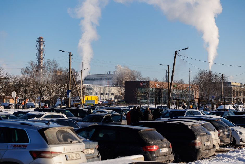 9-metės paieška: kameros užfiksavo įtartiną automobilį, ragina nelikti abejingiems   