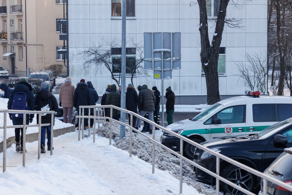 9-metės paieška: kameros užfiksavo įtartiną automobilį, ragina nelikti abejingiems   