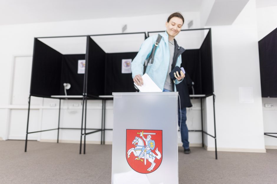 Prognozuoja, kad rinkėjų aktyvumas bus didesnis nei 2019 metais: ar verta tikėtis staigmenų?