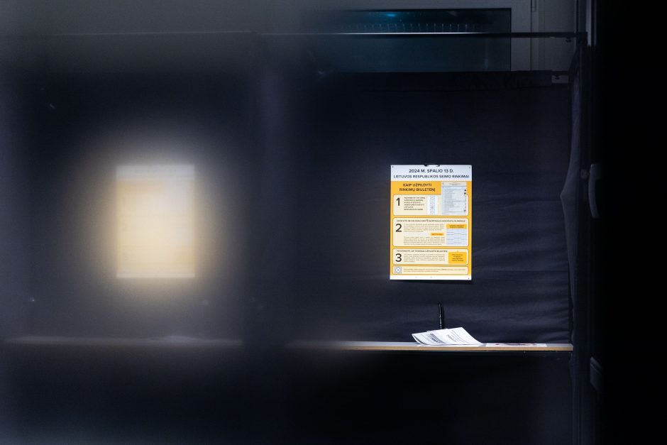 „Pagyvensim, pamatysim“: Lietuvoje prasidėjo išankstinis balsavimas Seimo rinkimuose