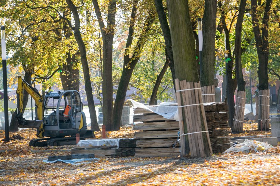 Kauną jau pasiekė granito danga – atnaujinta Miesto sodelio rekonstrukcija