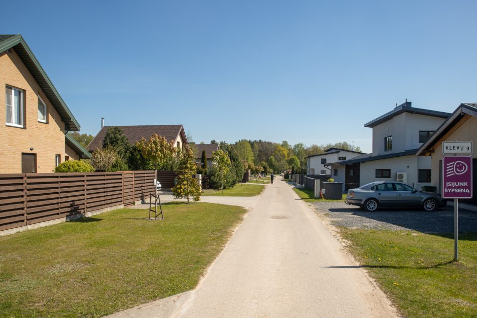 Draugiškas kaimynas greitai tapo įtartinas