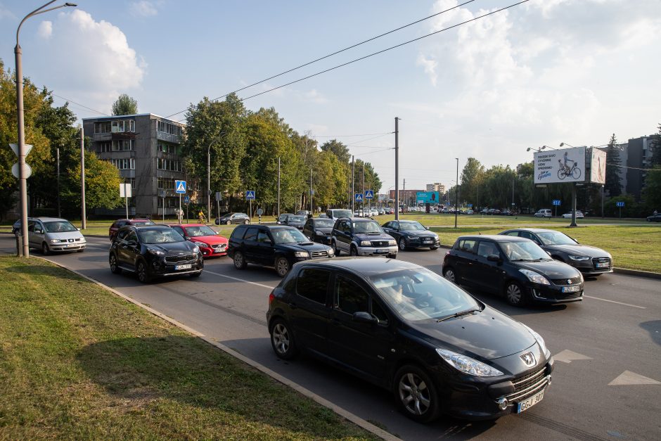 Išgirdo kauniečių prašymą – judrioje vietoje nubraižė korį