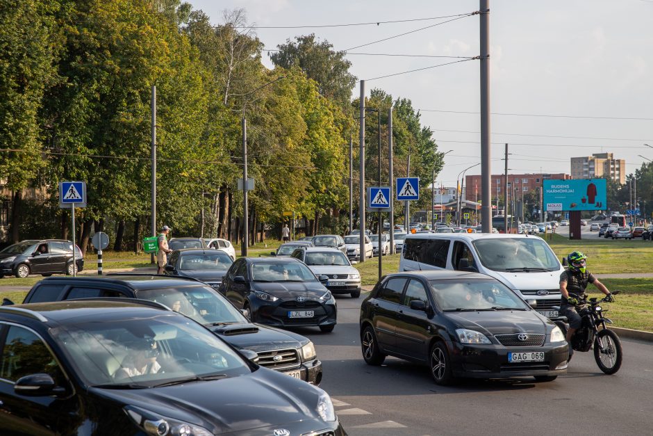 Išgirdo kauniečių prašymą – judrioje vietoje nubraižė korį