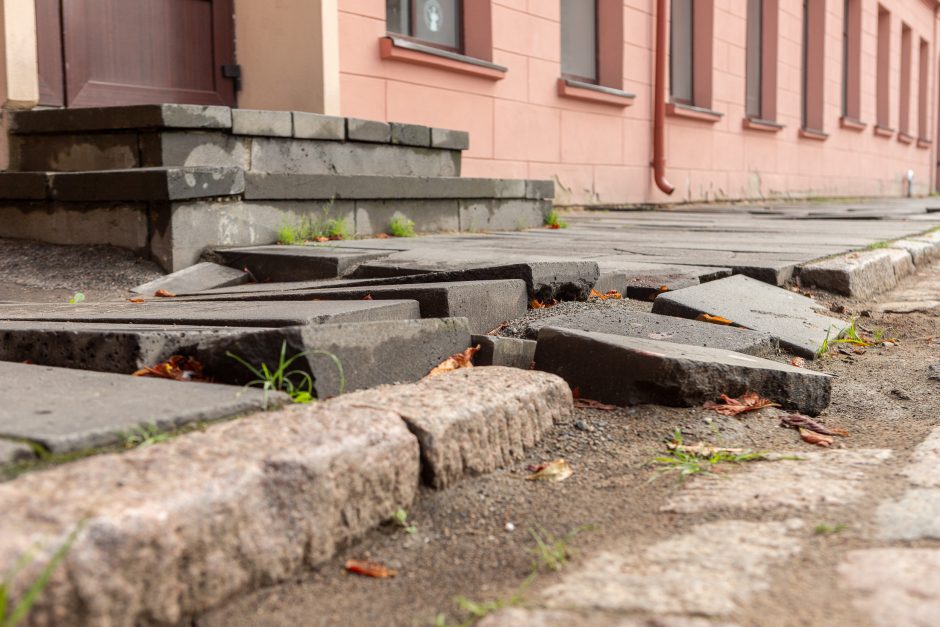 Rotušės aikštėje klumpa turistai: ką daryti?