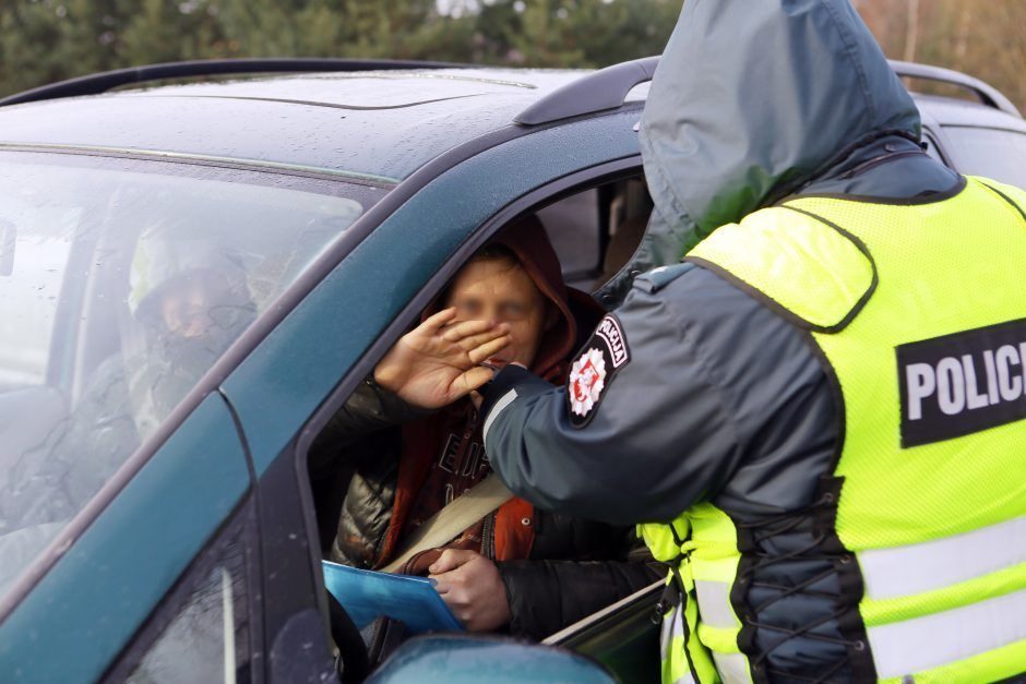 Vakare – putojantis vynas, ryte – automobilis ant „tralo“