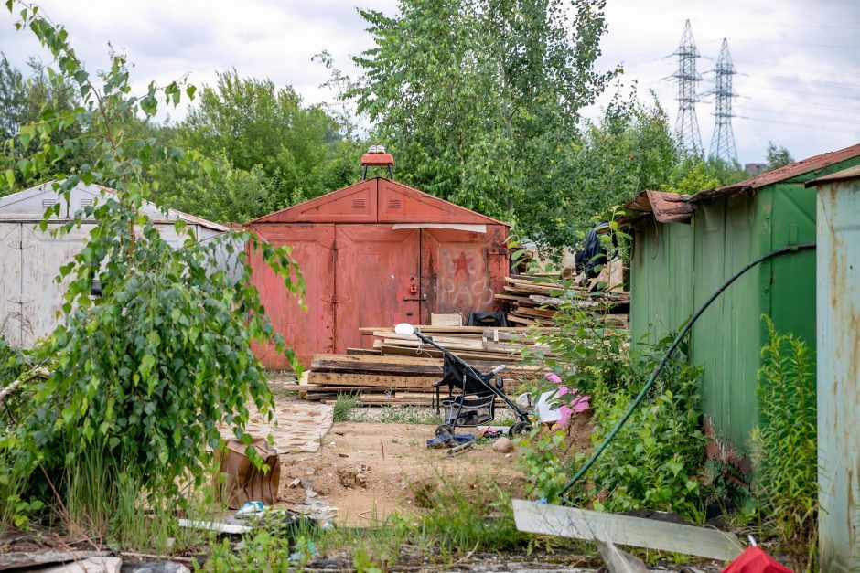 Sostinės vagių grobis – metalinis garažas