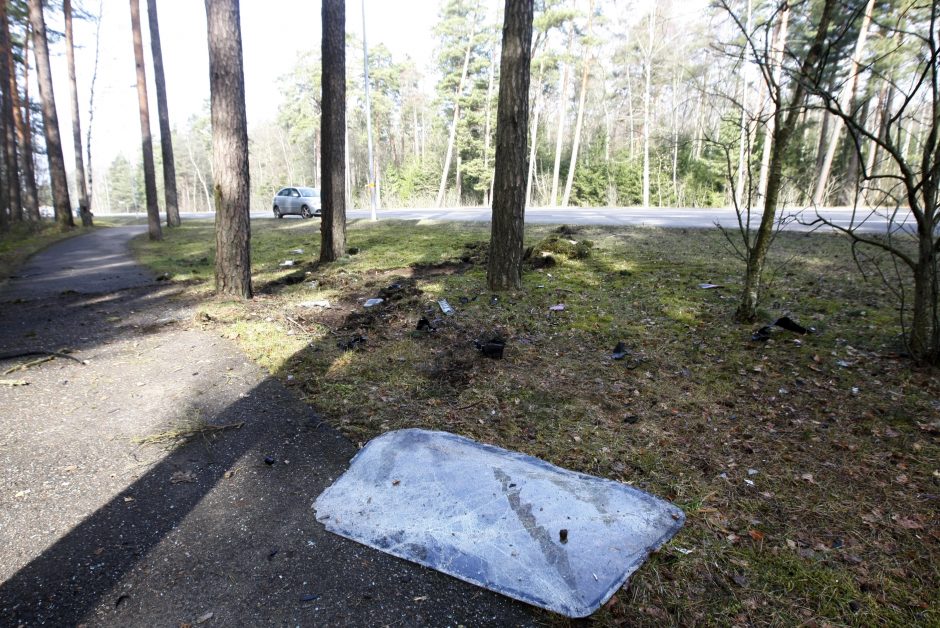 Tragedija Klaipėdoje: P. Lideikio g. žuvo jaunas vairuotojas