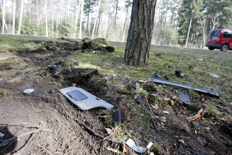 Tragedija Klaipėdoje: P. Lideikio g. žuvo jaunas vairuotojas