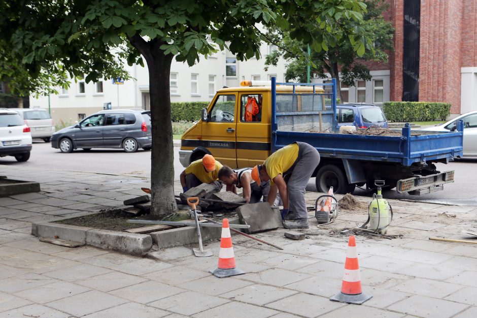 Šaligatvis miesto centre sulaukė darbininkų