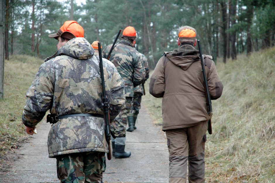 Aplinkosaugininkai galės tikrinti ir medžiotojų blaivumą