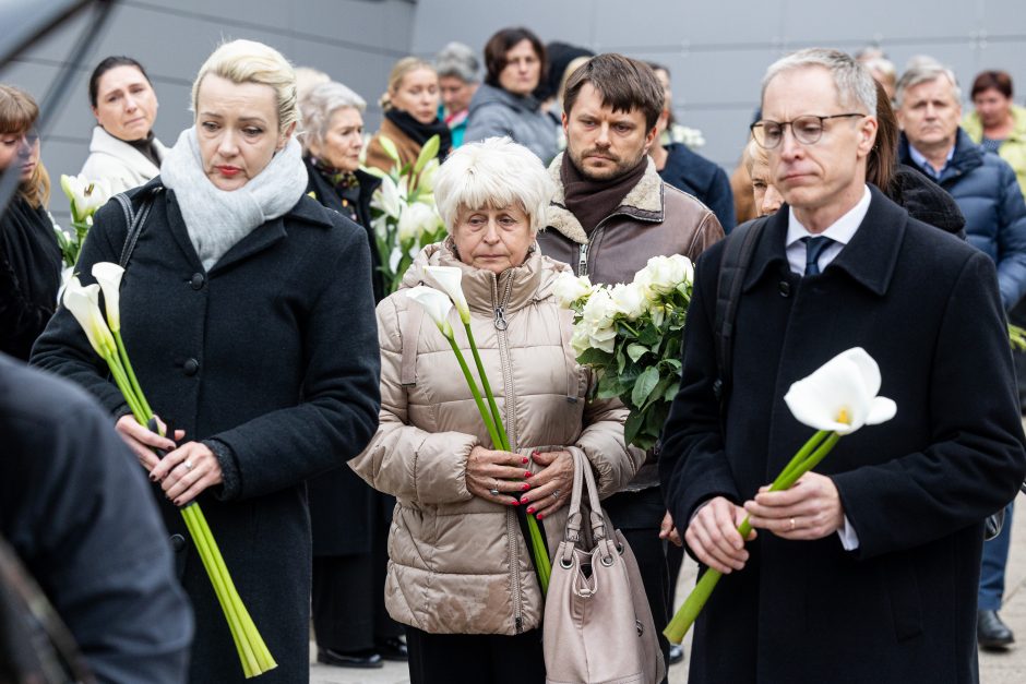 Primabalerina L. Aškelovičiūtė-Razmienė atgulė amžinojo poilsio