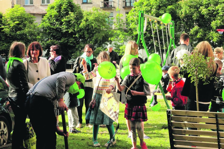 Daugiabučių administratoriai atgaivino vaikų laisvalaikio erdvę