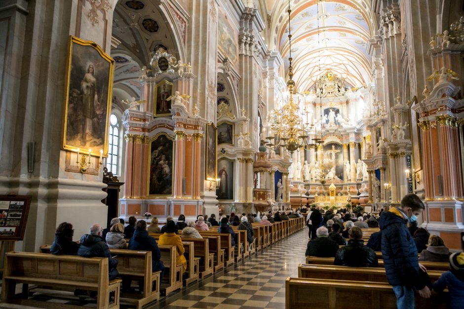 V.S. Vaičiūnas atšventė 50-ies metų kunigystės jubiliejų: aš jau gimiau su pašaukimu