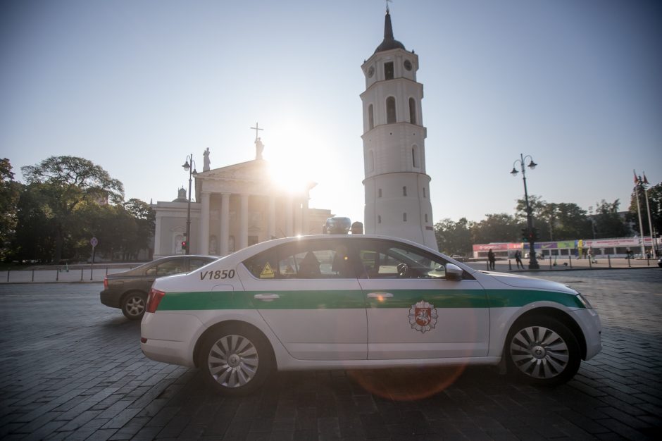 Policija pasirengė mitingui: centre – sustiprintos policijos pajėgos, įtartini asmenys bus tikrinami