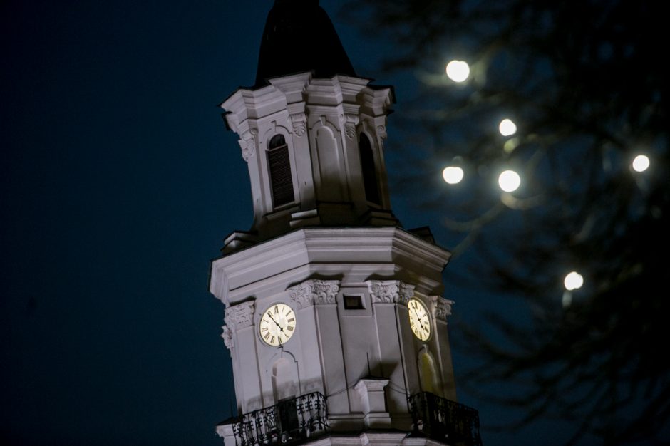 Po visą miestą išsibarsčiusios šventinės dekoracijos džiugina kauniečius