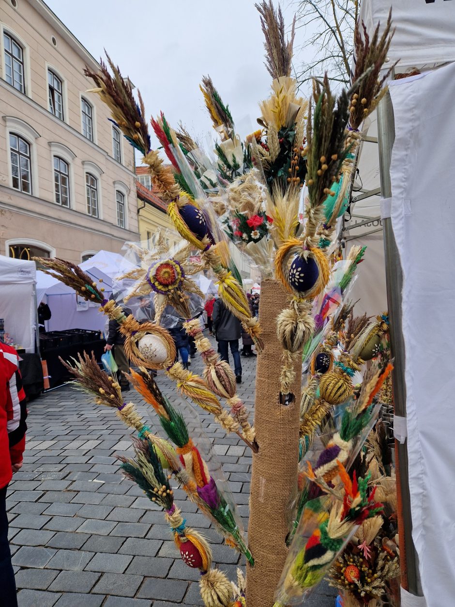 Klaipėdiečiai į Kaziuko mugę traukia verbų ir skanumynų