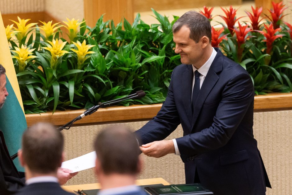 Prezidentas naujam Seimui: ne socialiniai tinklai, o Seimo rūmai nuo šiol yra jūsų darbo vieta