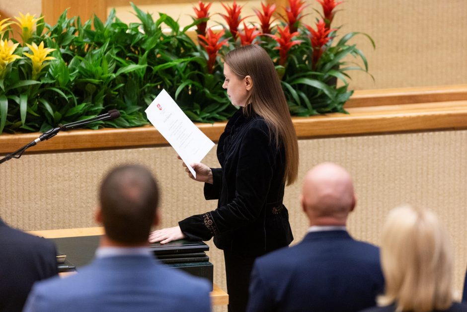 Prezidentas naujam Seimui: ne socialiniai tinklai, o Seimo rūmai nuo šiol yra jūsų darbo vieta