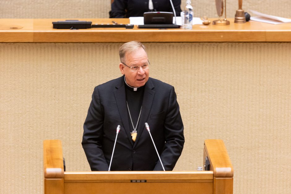 Prezidentas naujam Seimui: ne socialiniai tinklai, o Seimo rūmai nuo šiol yra jūsų darbo vieta