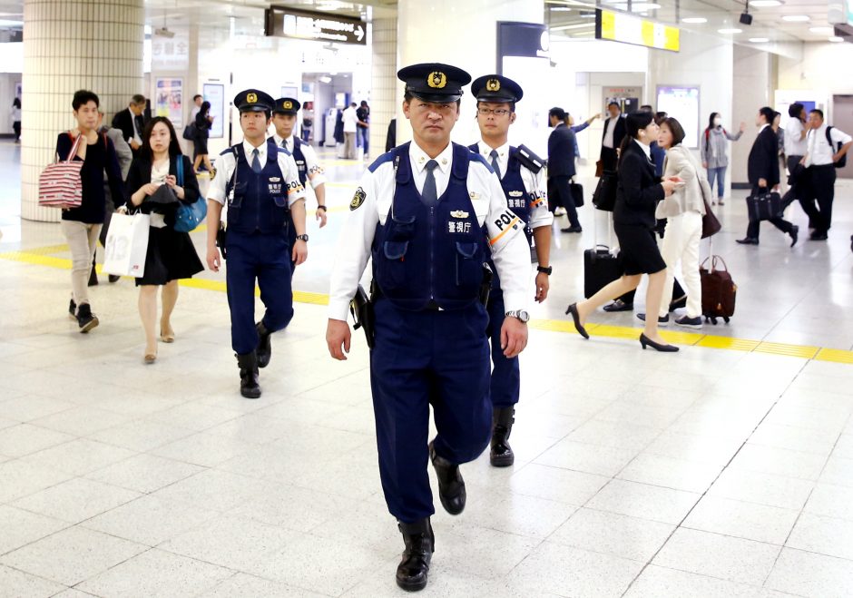 Japonijoje apsimetėliai policininkai pavogė aukso už 5 mln. dolerių