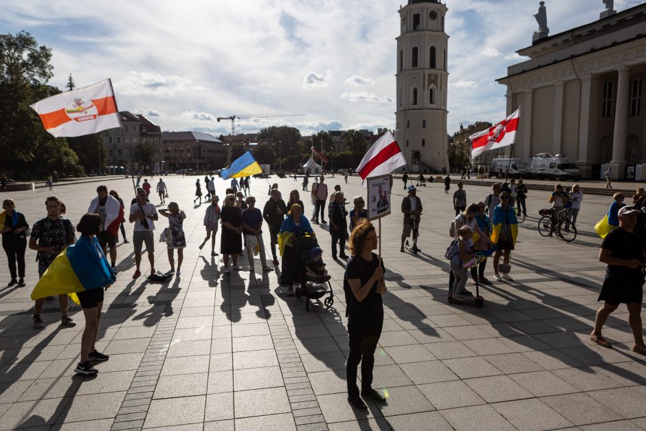 Ukrainos palaikymo mitingo dalyviai Vilniuje ragino nepasiduoti karo nuovargiui