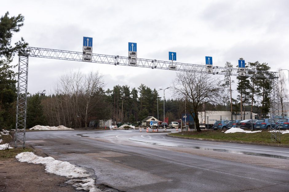 Dėl techninių nesklandumų neveikia automobilių techninės apžiūros stotys