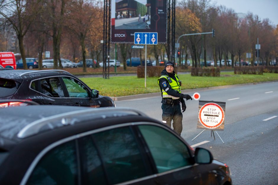 Klaipėdos pareigūnai tikrino vairuotojų pasirengimą šaltajam sezonui