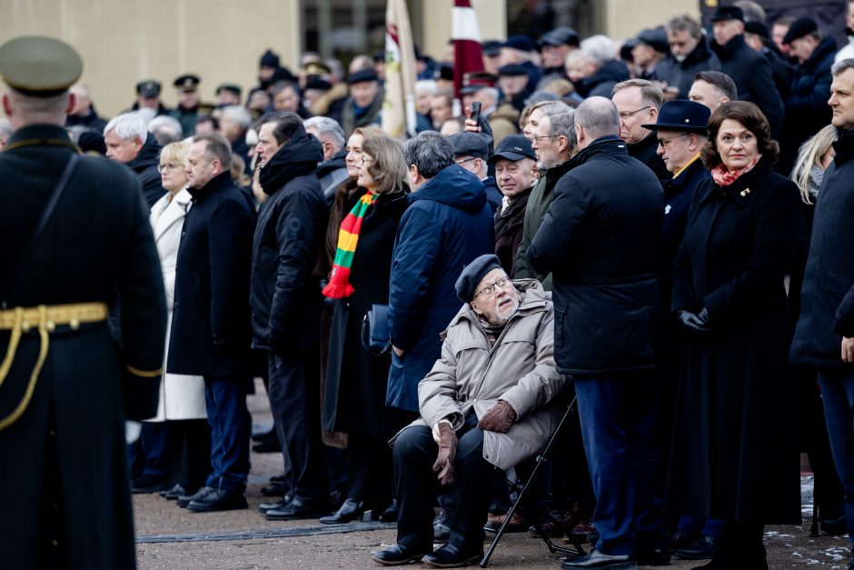 Iškilminga valstybės vėliavos pakėlimo ceremonija