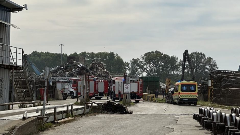 Klaipėdoje – gaisras metalo apdirbimo įmonėje