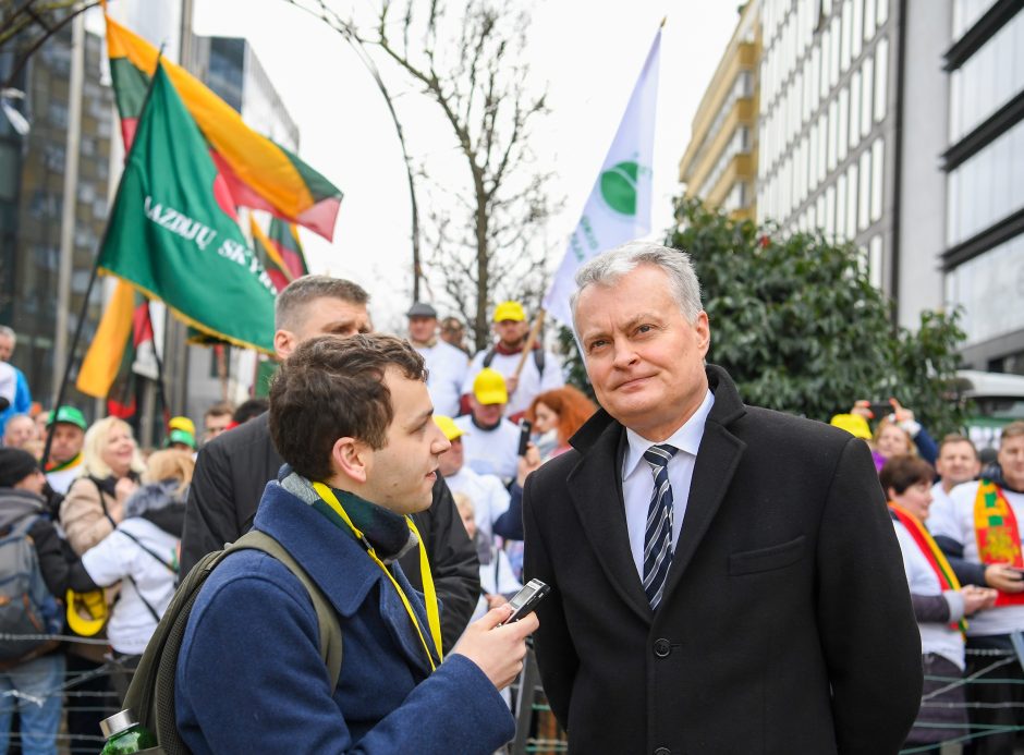 Briuselyje vėl protestuoja Lietuvos ūkininkai: nori didesnių išmokų