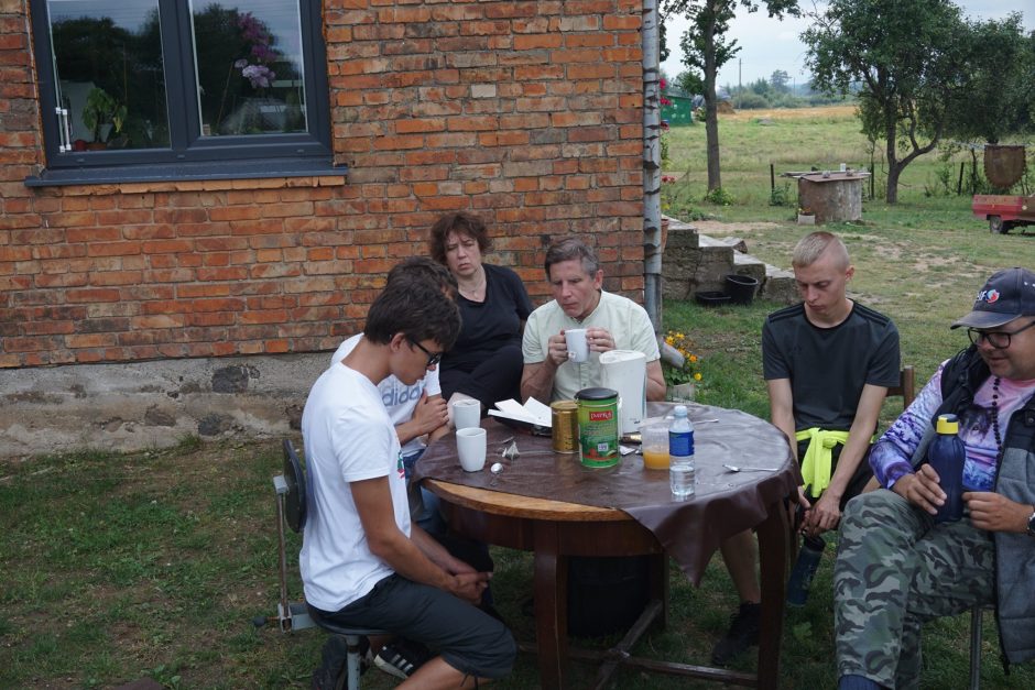 Vieta, kurioje laukiami visi, turintys regos negalią