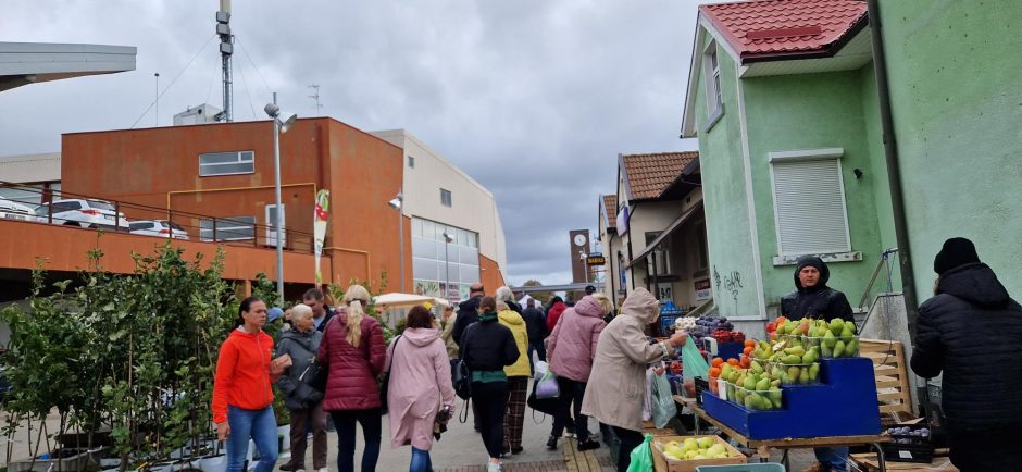 Mugėje – apstu ne tik žmonių, bet ir gardėsių