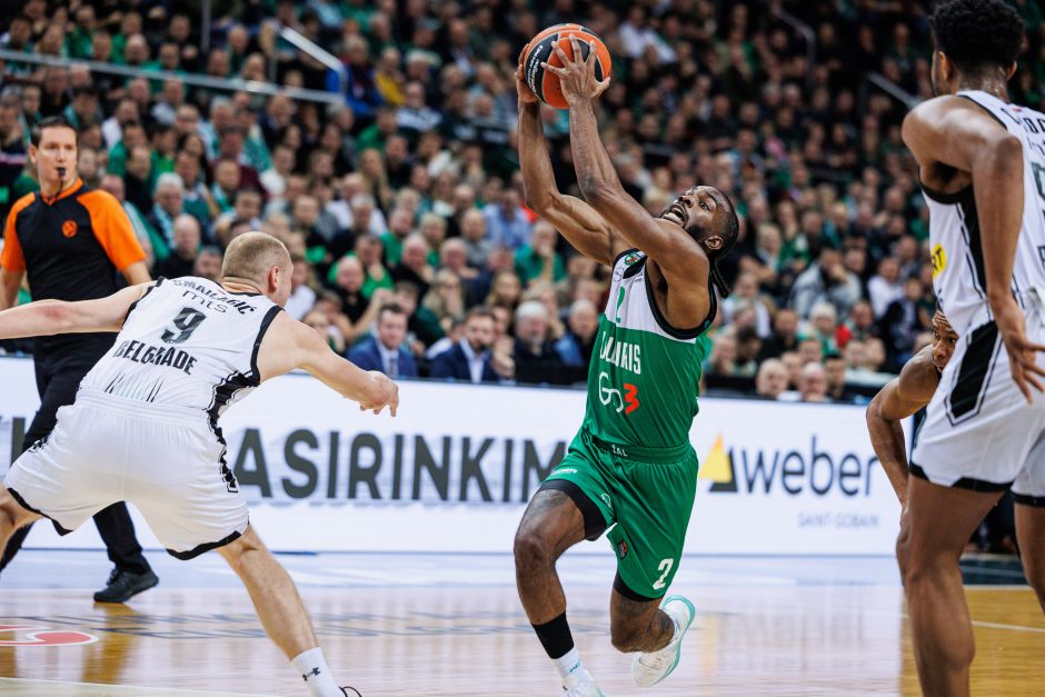 „Žalgiris“ namuose nesustabdė „Partizan“ puolimo 