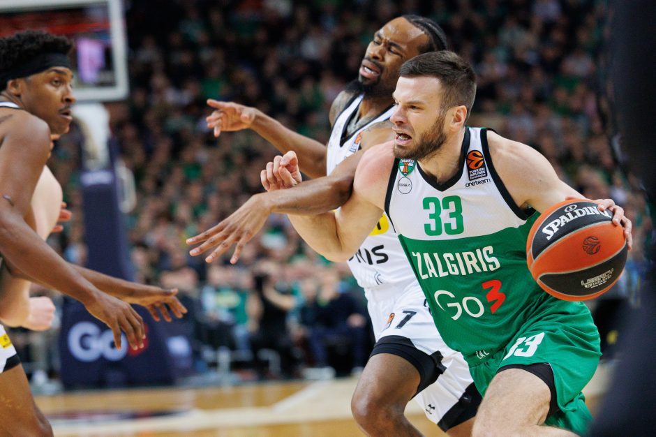 „Žalgiris“ namuose nesustabdė „Partizan“ puolimo 