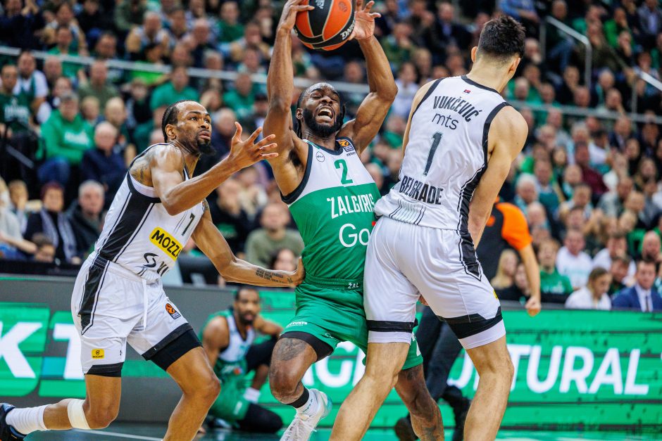 „Žalgiris“ namuose nesustabdė „Partizan“ puolimo 