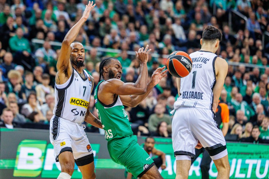 „Žalgiris“ namuose nesustabdė „Partizan“ puolimo 