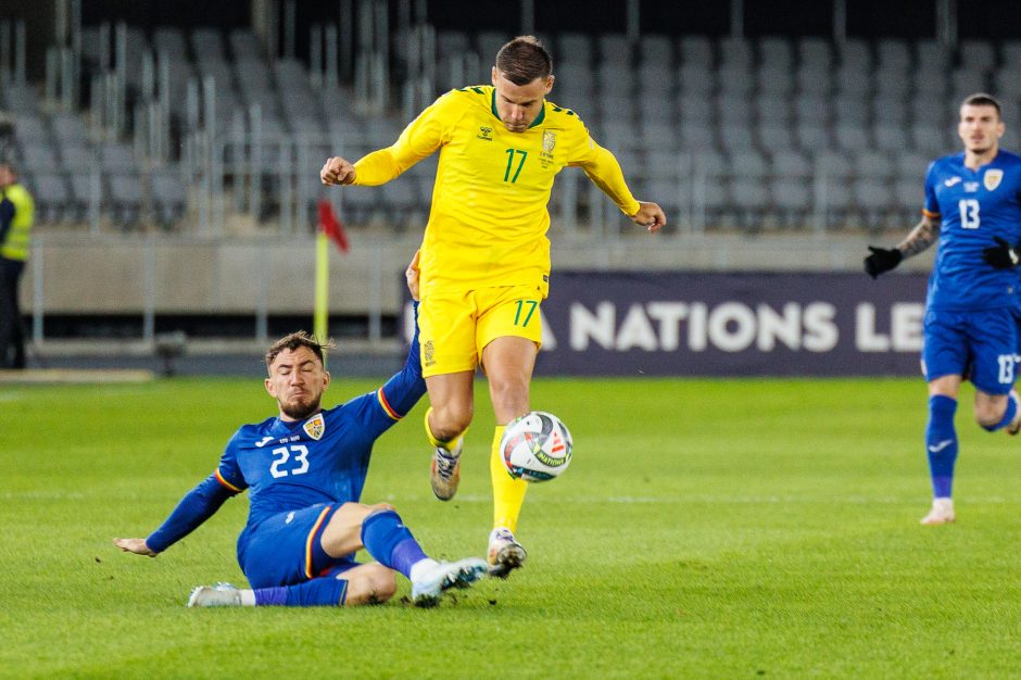 Lietuvos futbolininkai nusileido Rumunijai ir lieka be taškų